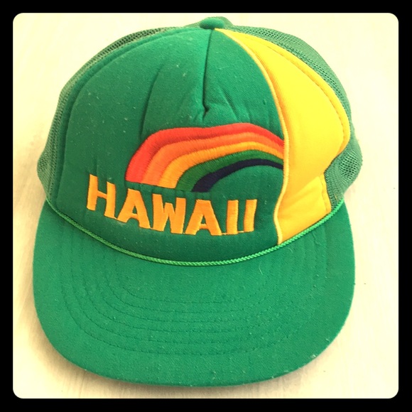 Other - Vintage HAWAII rainbow trucker hat